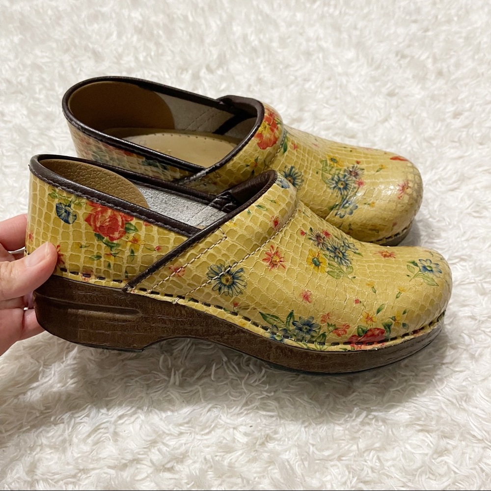 Dansko Professional Clog- Yellow Floral Gator